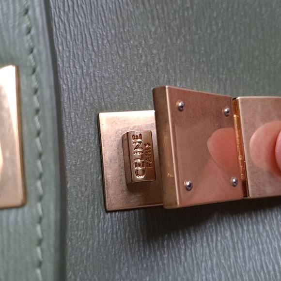 Celine Teen Classic Bag - Picture 11 of 16